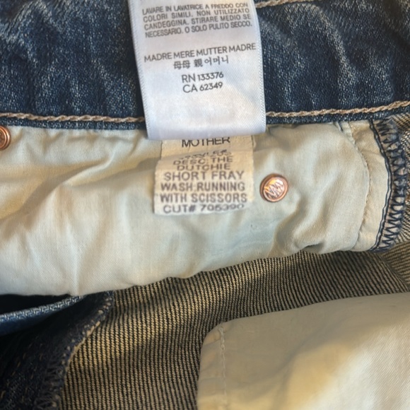 MOTHER | the dutchie shorts | running with scissors size 26 - Picture 6 of 6